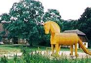 Modell des Trojanischen Pferdes vor dem Museum