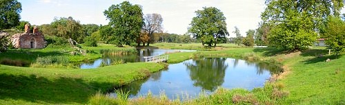 Park von Schloss Basedow